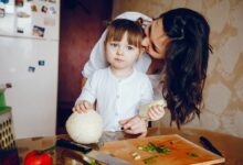 خطوات بسيطة لتقويم سلوك طفلك